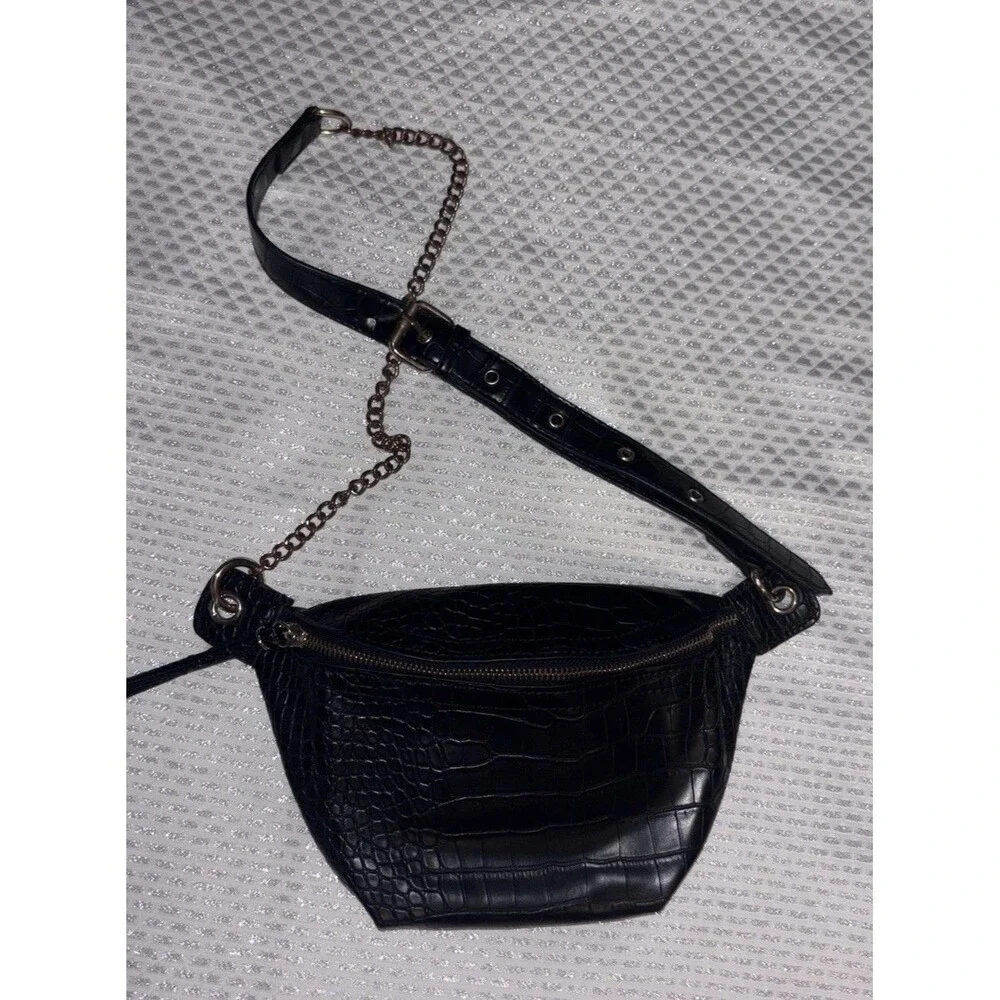 Women’s Unbranded Black Vegan Embossed Faux Leather Fanny Pack Waist Sling Bag